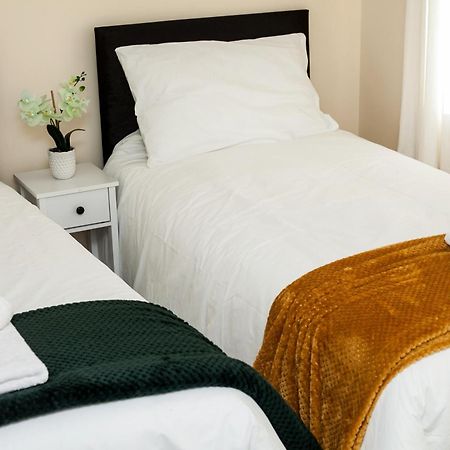 Avril Warwickshire Home Stay نيونياتون المظهر الخارجي الصورة
