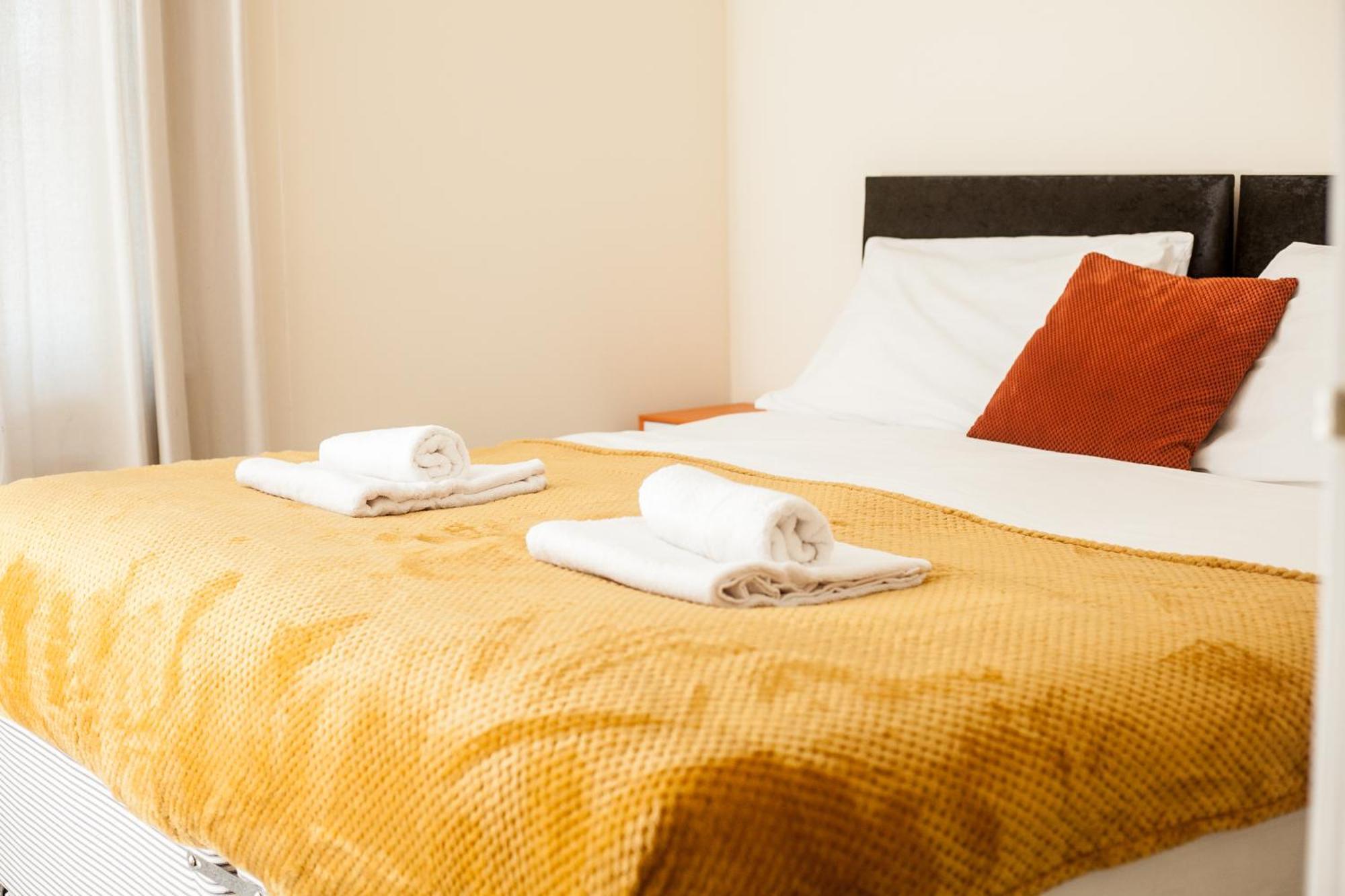 Avril Warwickshire Home Stay نيونياتون المظهر الخارجي الصورة