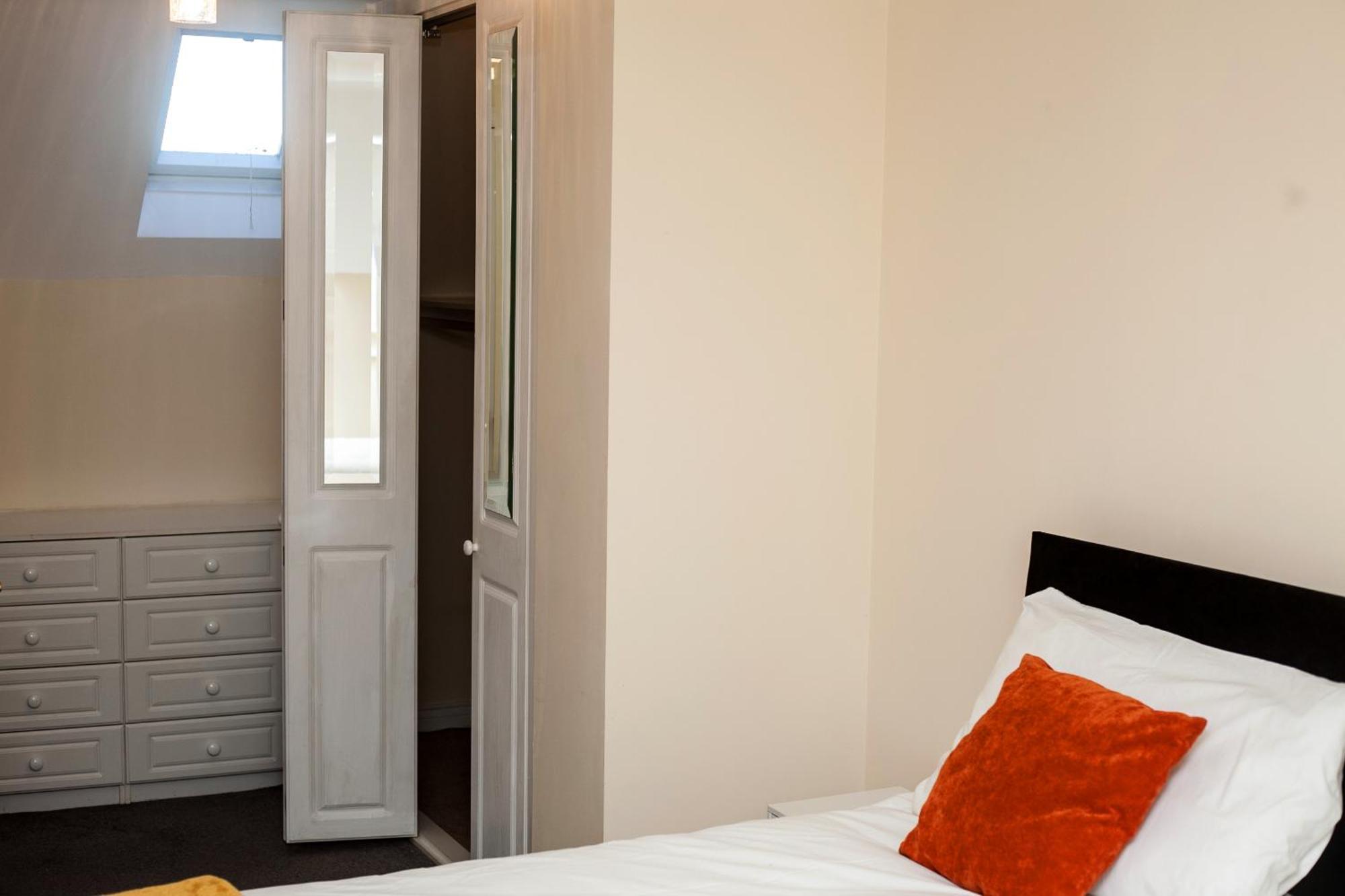 Avril Warwickshire Home Stay نيونياتون المظهر الخارجي الصورة