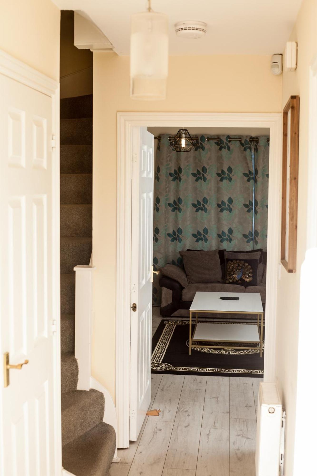 Avril Warwickshire Home Stay نيونياتون المظهر الخارجي الصورة