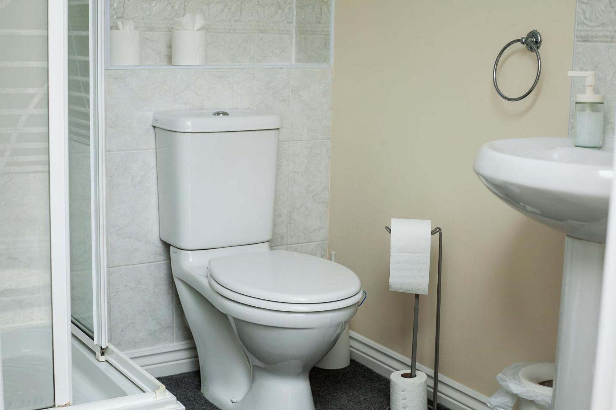 Avril Warwickshire Home Stay نيونياتون المظهر الخارجي الصورة