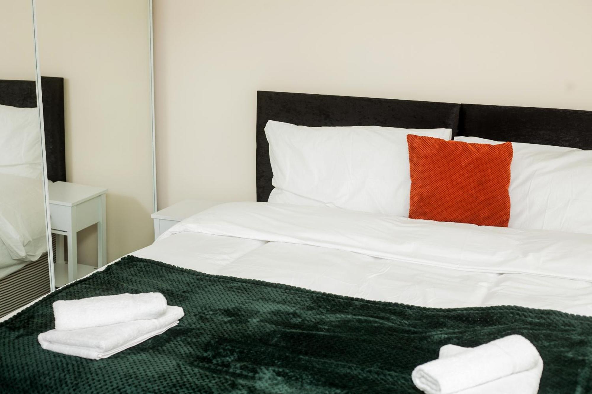Avril Warwickshire Home Stay نيونياتون المظهر الخارجي الصورة