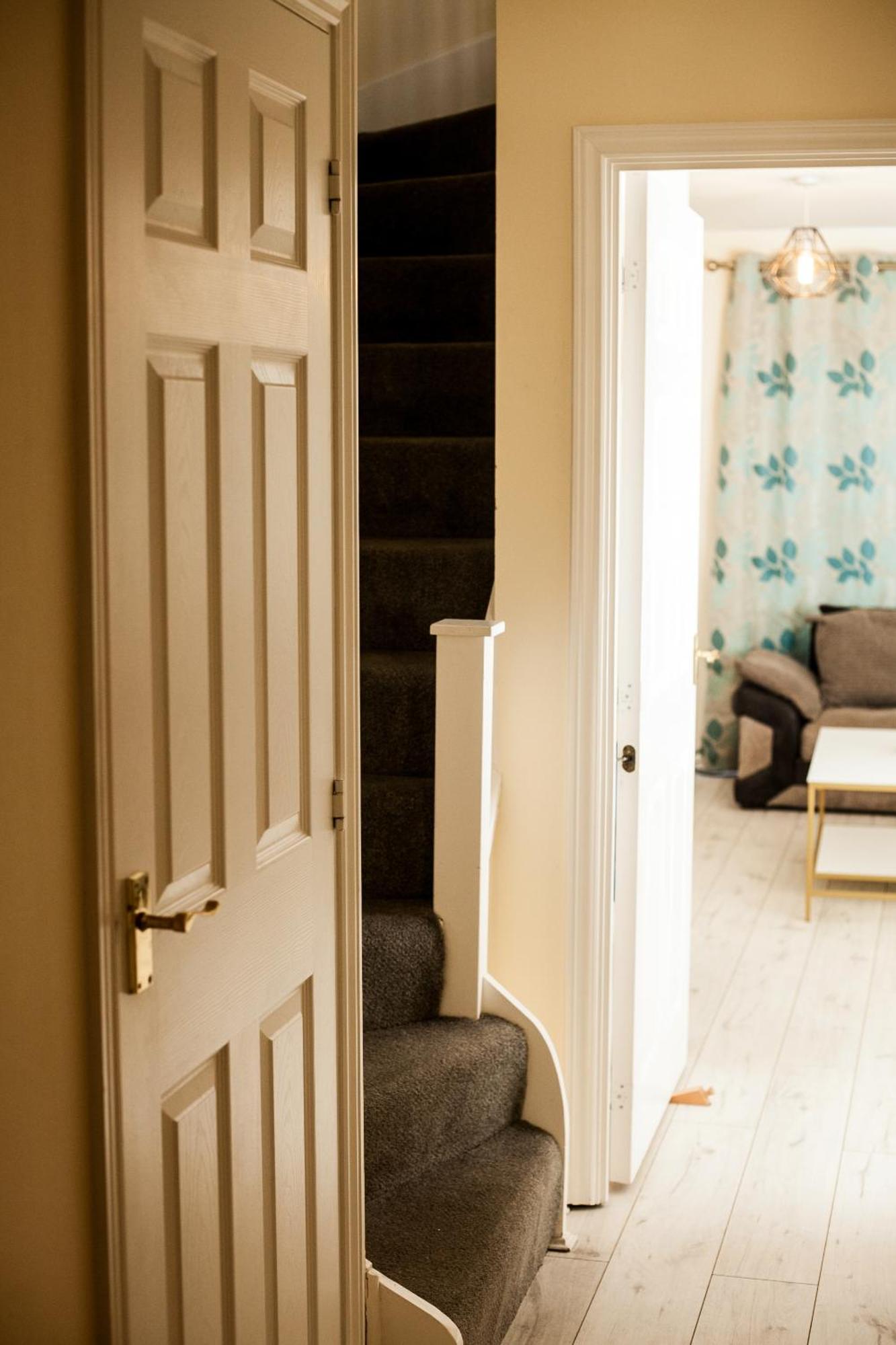 Avril Warwickshire Home Stay نيونياتون المظهر الخارجي الصورة
