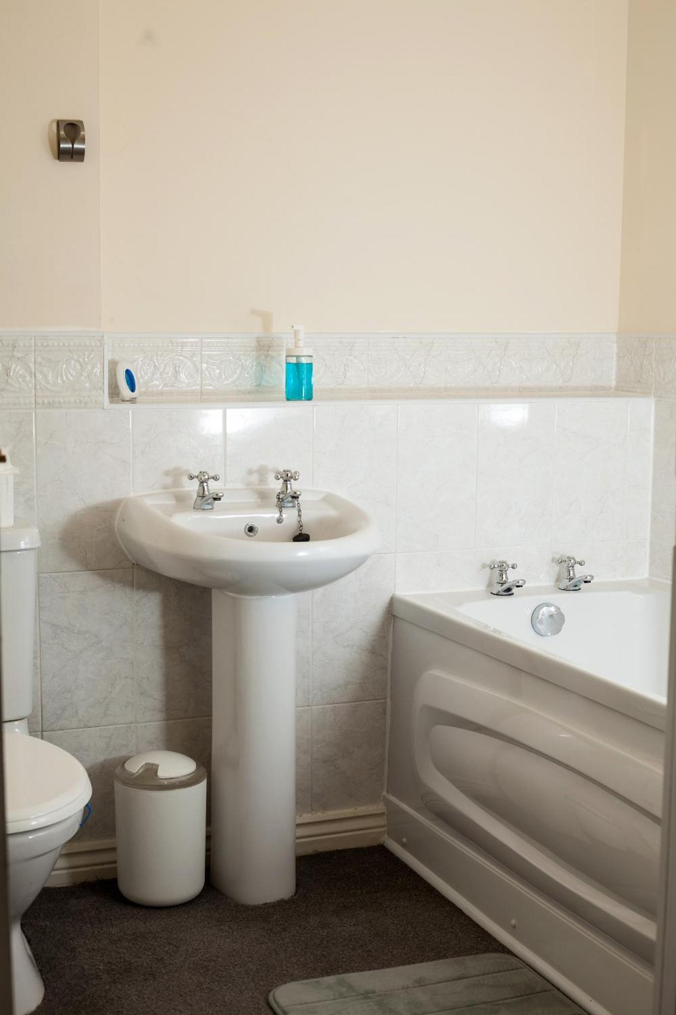 Avril Warwickshire Home Stay نيونياتون المظهر الخارجي الصورة